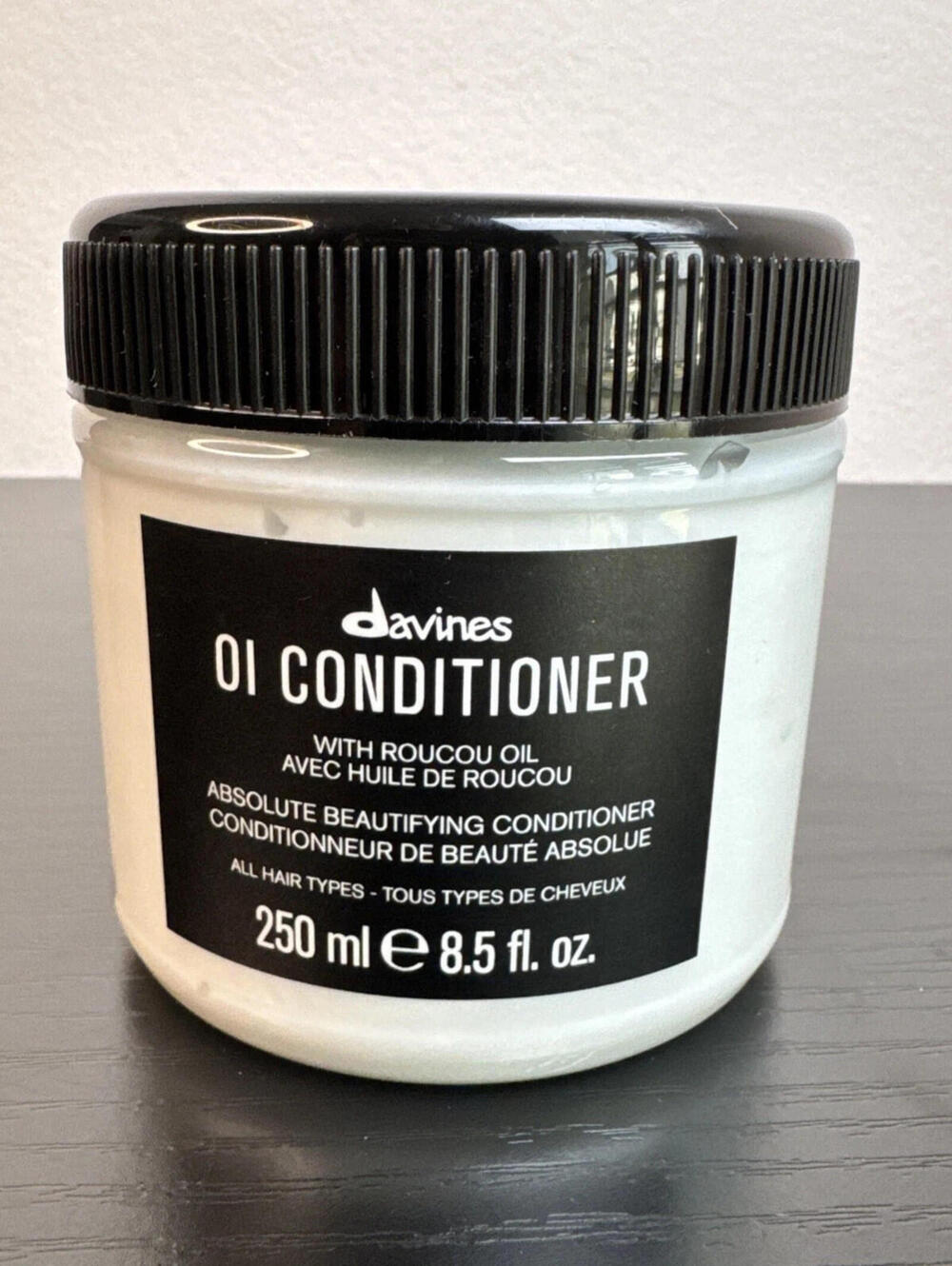 **SOLD**  Davines OI Conditioner absolute beautifying conditioner, 8.80 Oz